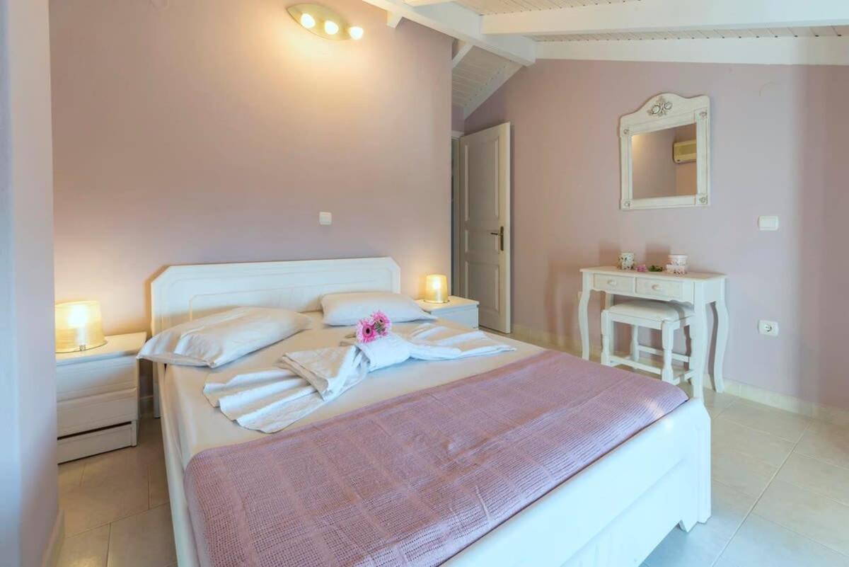 Paxoi Serene Oasis - Mylos Mediterranean Charm Arvanitakeika Екстериор снимка