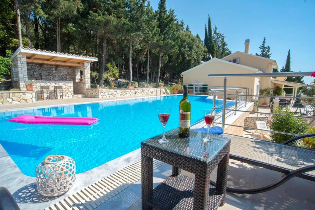 Paxoi Serene Oasis - Mylos Mediterranean Charm Arvanitakeika Екстериор снимка